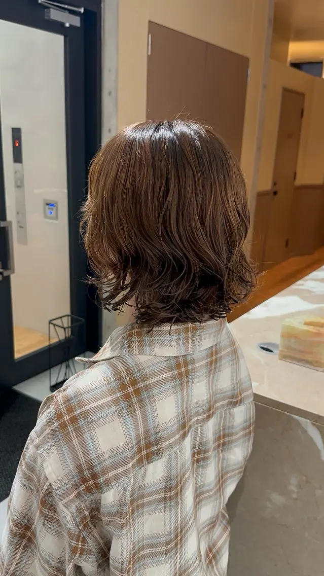 ミディアム ミディアムパーマ カット パーマ 小寺柚初 【似合わせ/艶髪】のヘアスタイル