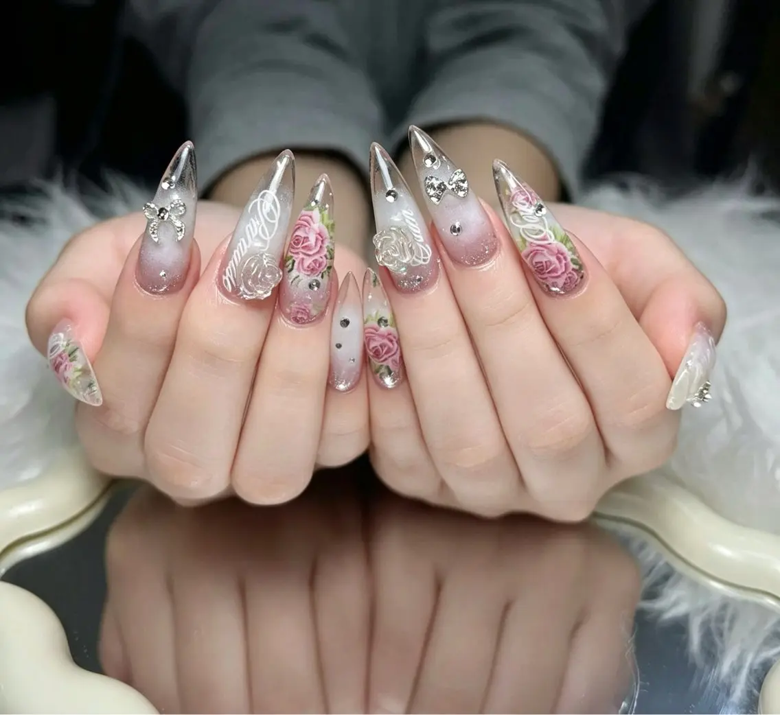 ネイル 長さ出し フレンチネイル ジェルネイル ガーリー キラキラネイル ハンドネイル YUMI Nail kyotoのネイルデザイン