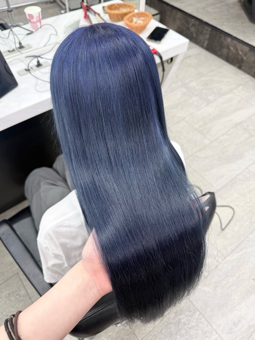 ロング カラー ヘアカラー 🩶ハイトーン × プルエク🩶MIWAのヘアスタイル