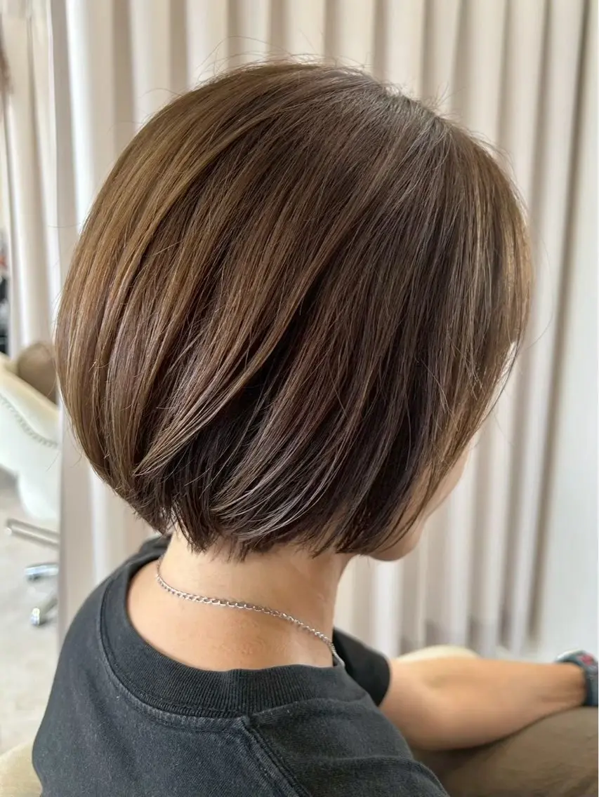 ショート センターパート 韓国ヘア・綾也のヘアスタイル