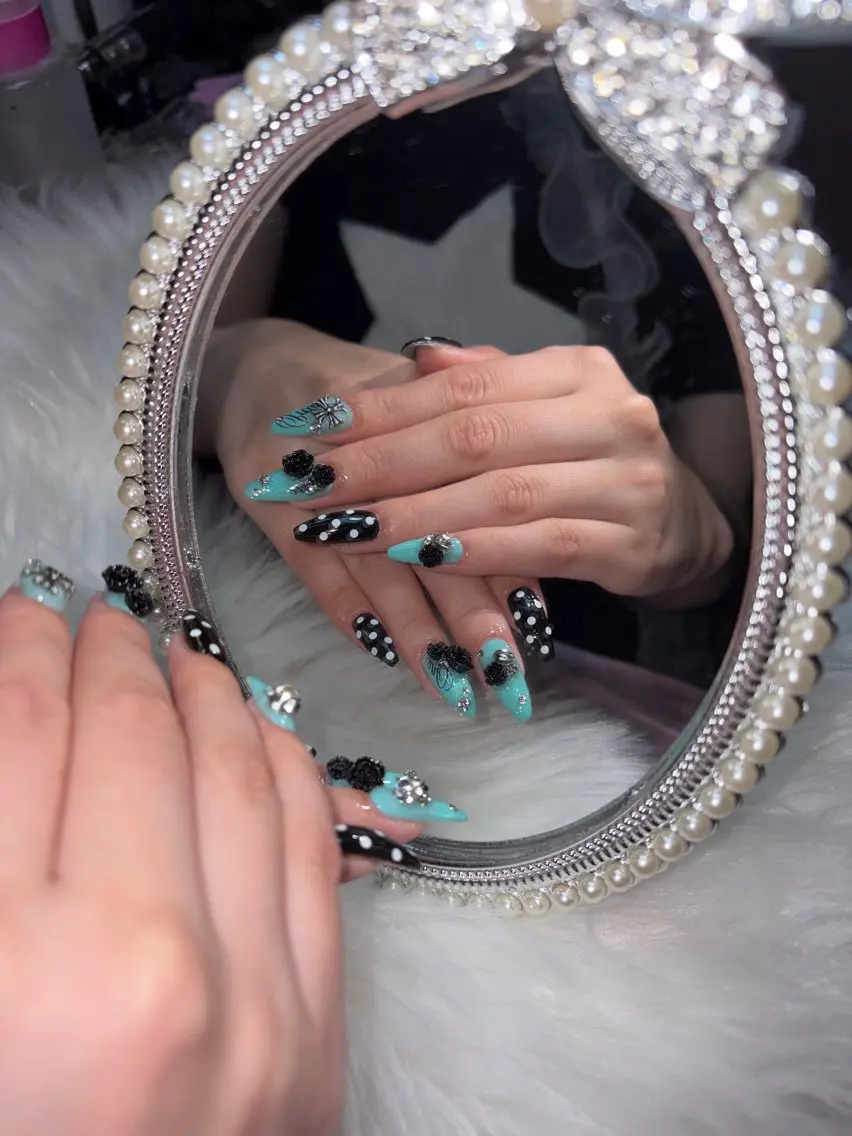 ネイル 持ち込み ハンドネイル nail salon Lilynのネイルデザイン