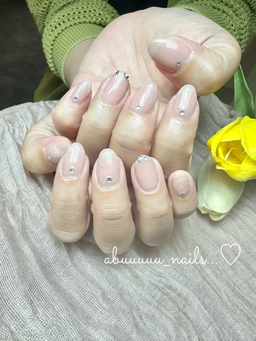 ネイル フレンチネイル ラメ(グリッター) マグネットネイル マグネットフレンチ オフィスネイル ハンドネイル abuuuuu nailsのネイルデザイン