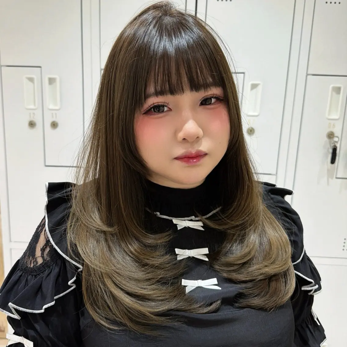 ロング ケアカラー くびれヘア 髪質改善 ヨシンモリ 韓国風ヘア カット aku🩷韓国風🩷 暖色カラー🎀のヘアスタイル