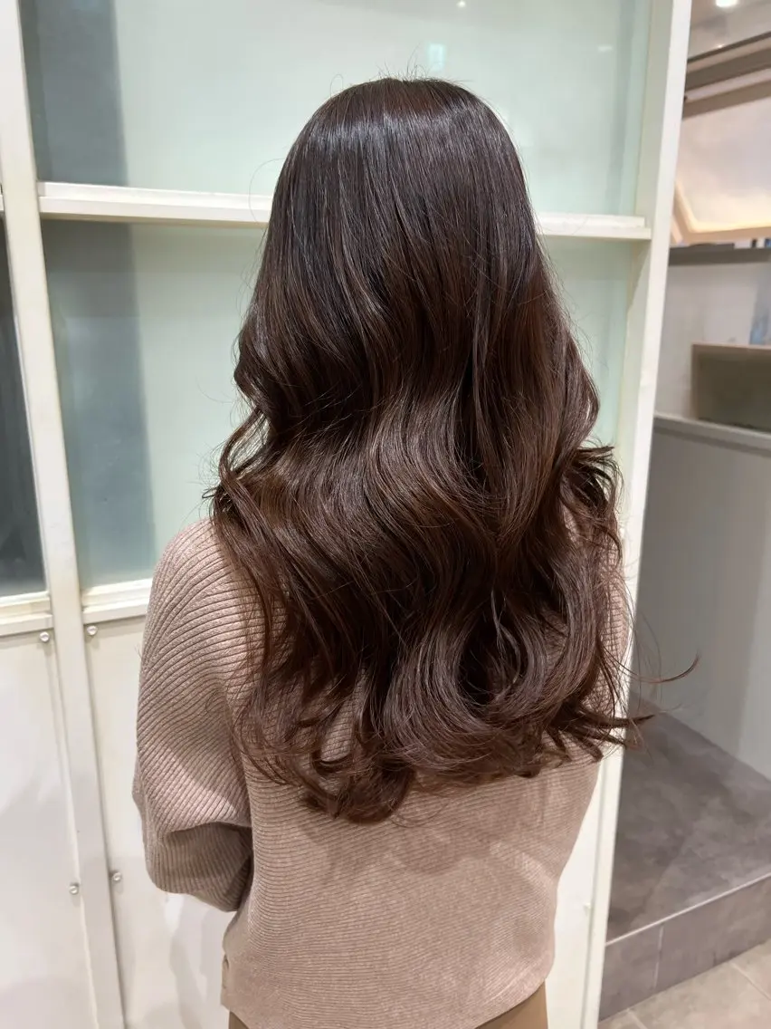 ロング カラー ブラウンカラー レイヤーカット 🫧Ai/ ロロネー森ノ宮💖のヘアスタイル