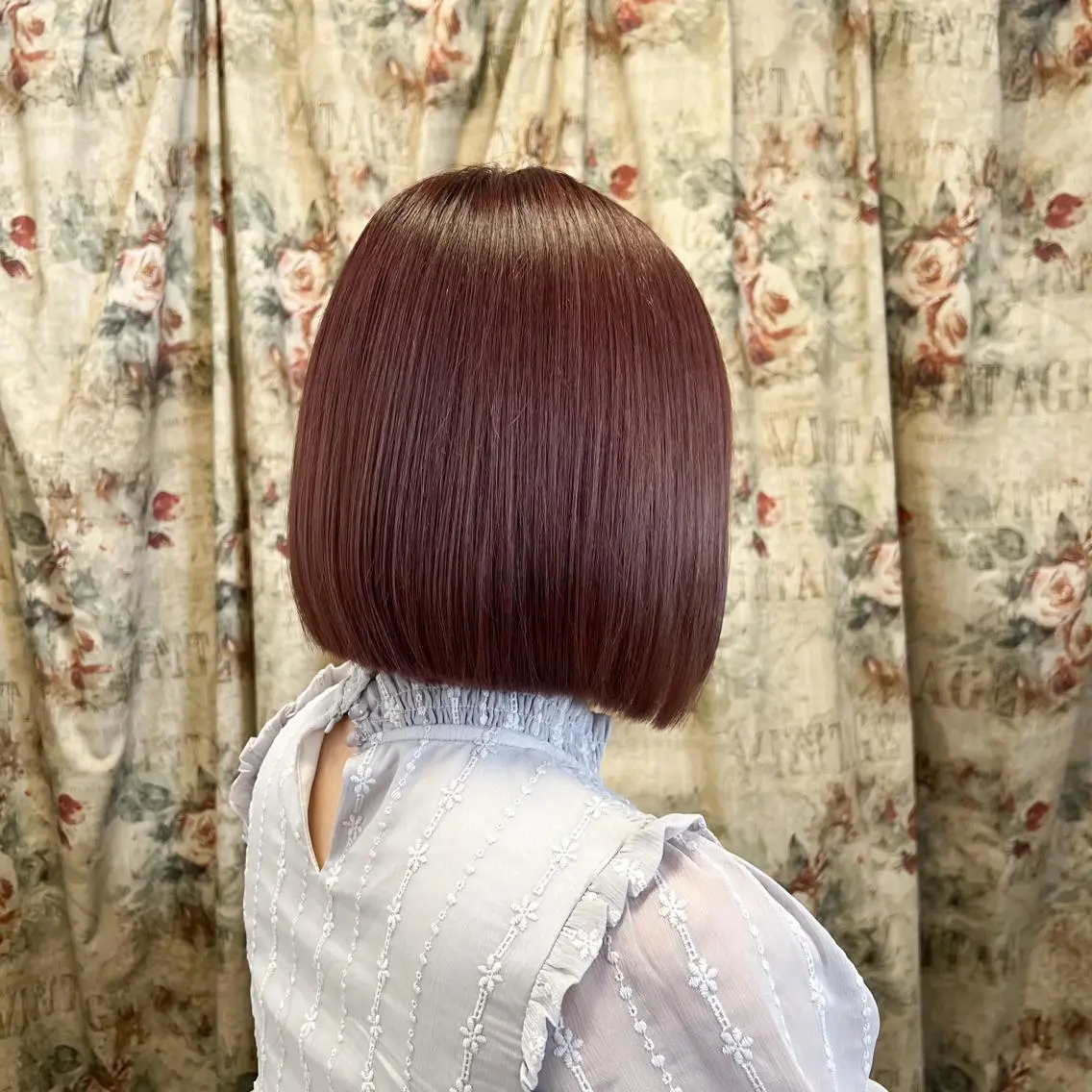 ショート SHIN/レイヤー カット×クロスパーマのヘアスタイル