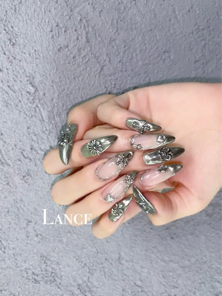 ネイル キラキラネイル 韓国ネイル ワンカラーネイル 夏ネイル ワンホンネイル ハンドネイル Lance nailのネイルデザイン