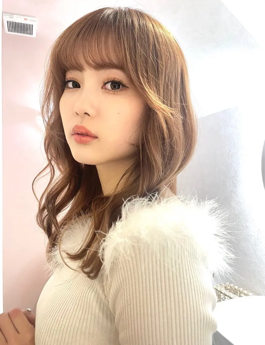 ロング fuwari 美白ショコラカラーのヘアスタイル