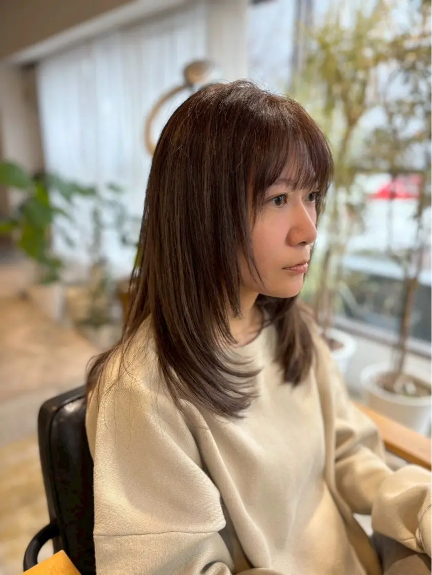 セミロング カット 中西 美聖のヘアスタイル