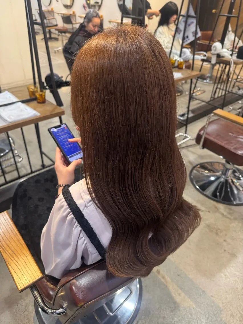 ロング カラー 梅田Lolonois miuのヘアスタイル
