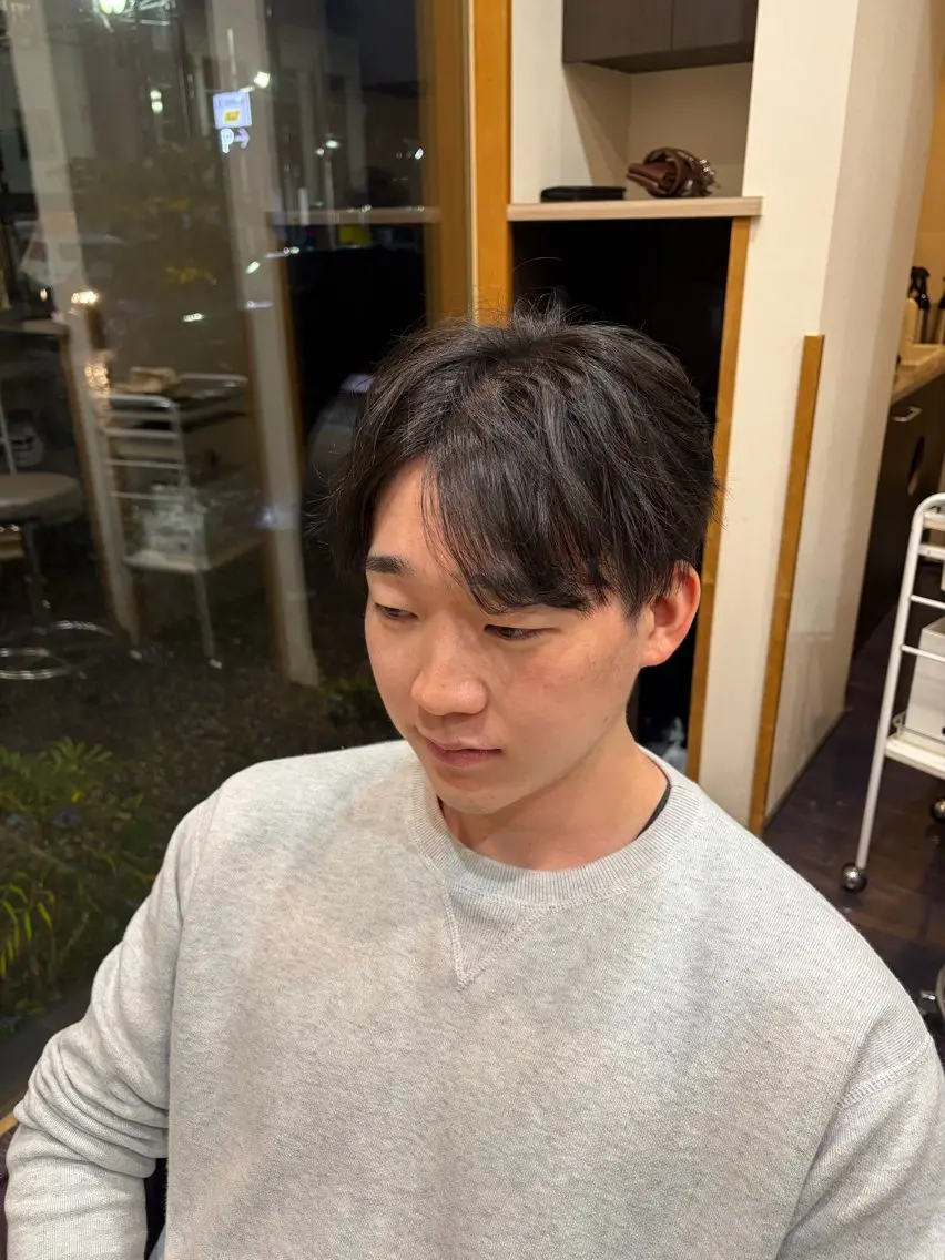 メンズ センターパート メンズパーマ ツーブロック 中村 仁哉のヘアスタイル