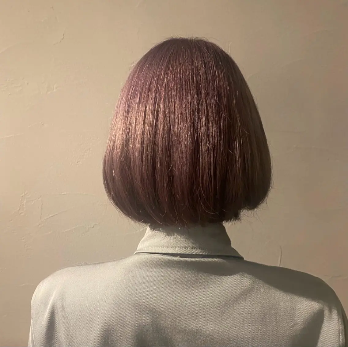 ミディアム カラー ベージュカラー ラベンダーカラー ラベンダーベージュ artique 来実のヘアスタイル