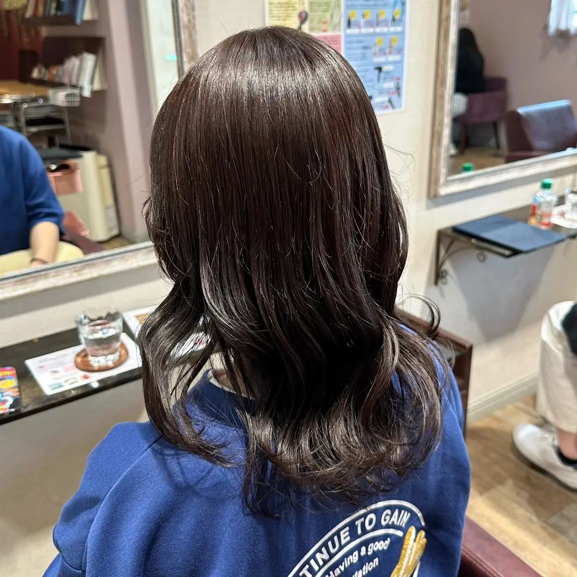 セミロング カラー 柔らかいbeige ¦韓国¦🩰マユ🩰のヘアスタイル