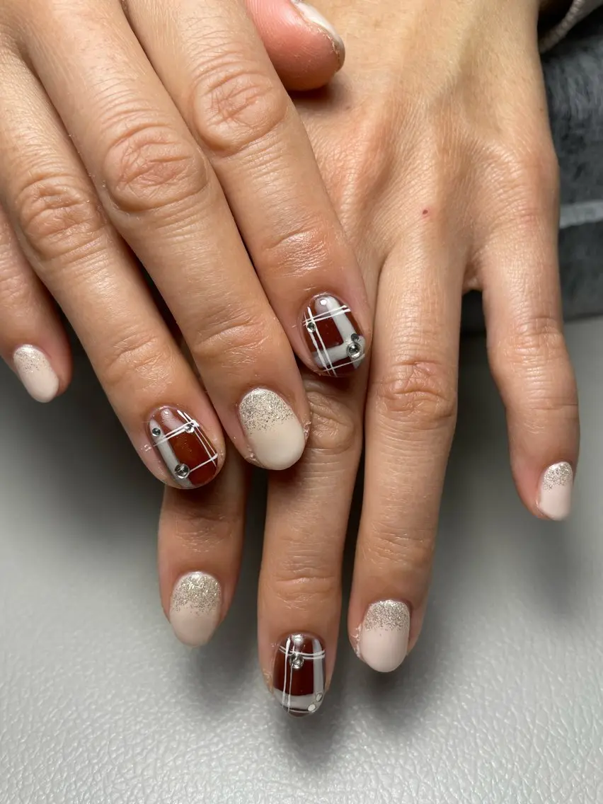 ミディアム EyeBlow. Nail Salonの眉毛・アイブロウイメージ