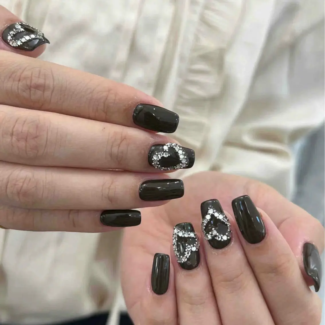 ネイル ハンドネイル ハンドケア 🍑 momo_nailのネイルデザイン