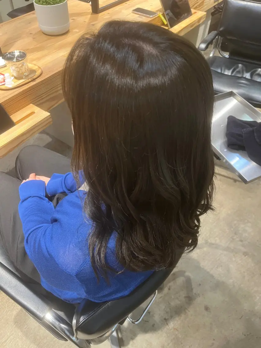 ミディアム ヘアカラー 中村 波瑠のヘアスタイル