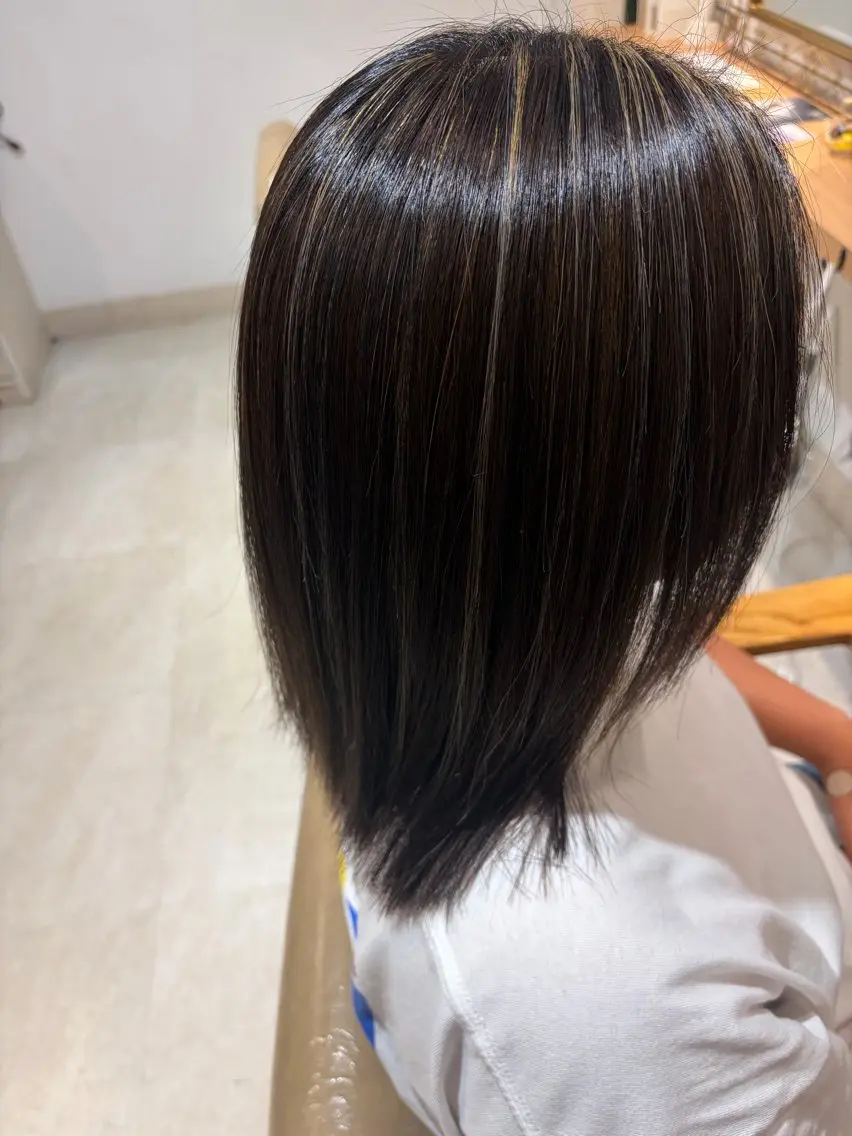 セミロング ヘアカラー COCOA まいのヘアスタイル