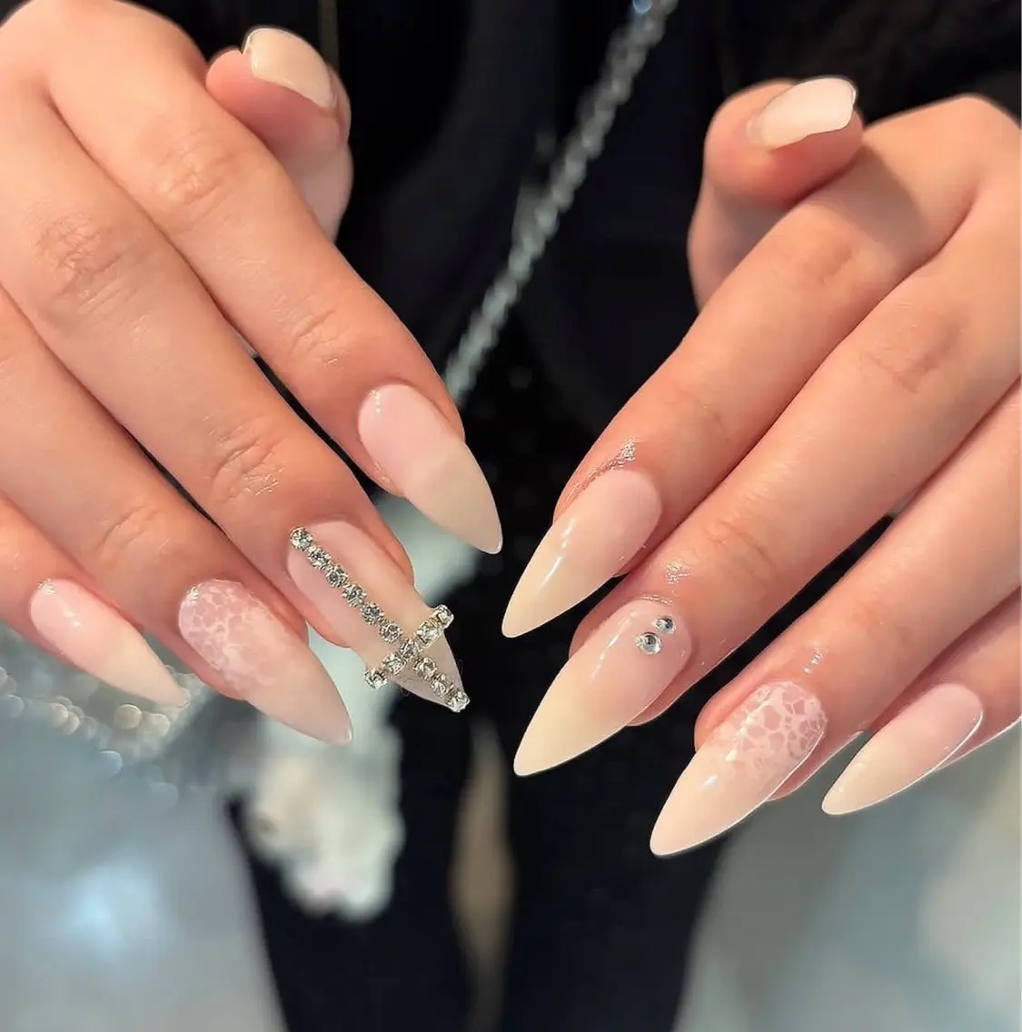 ネイル ハンドネイル NiJi Nailsのネイルデザイン