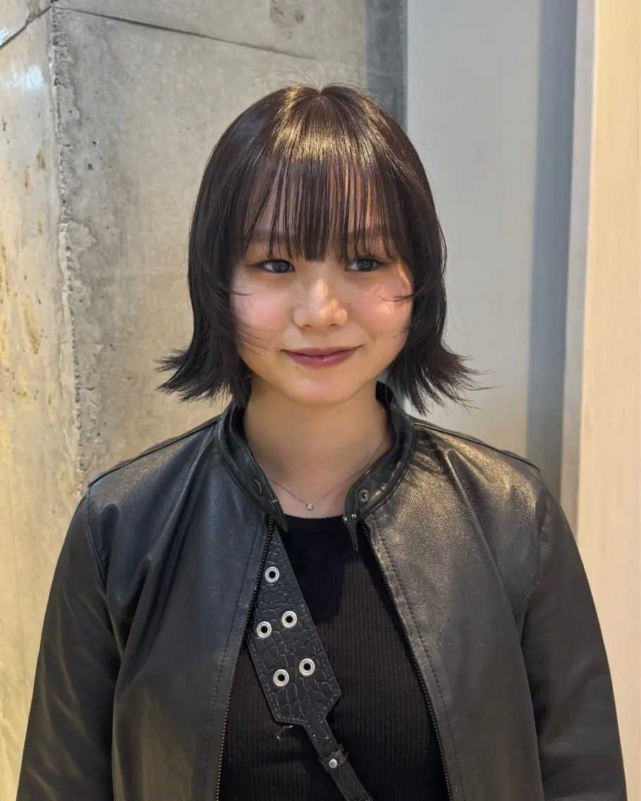 ショート カラー ブリーチ ブラウンカラー オリーブブラウン カットモデル募集 suzUkaのヘアスタイル