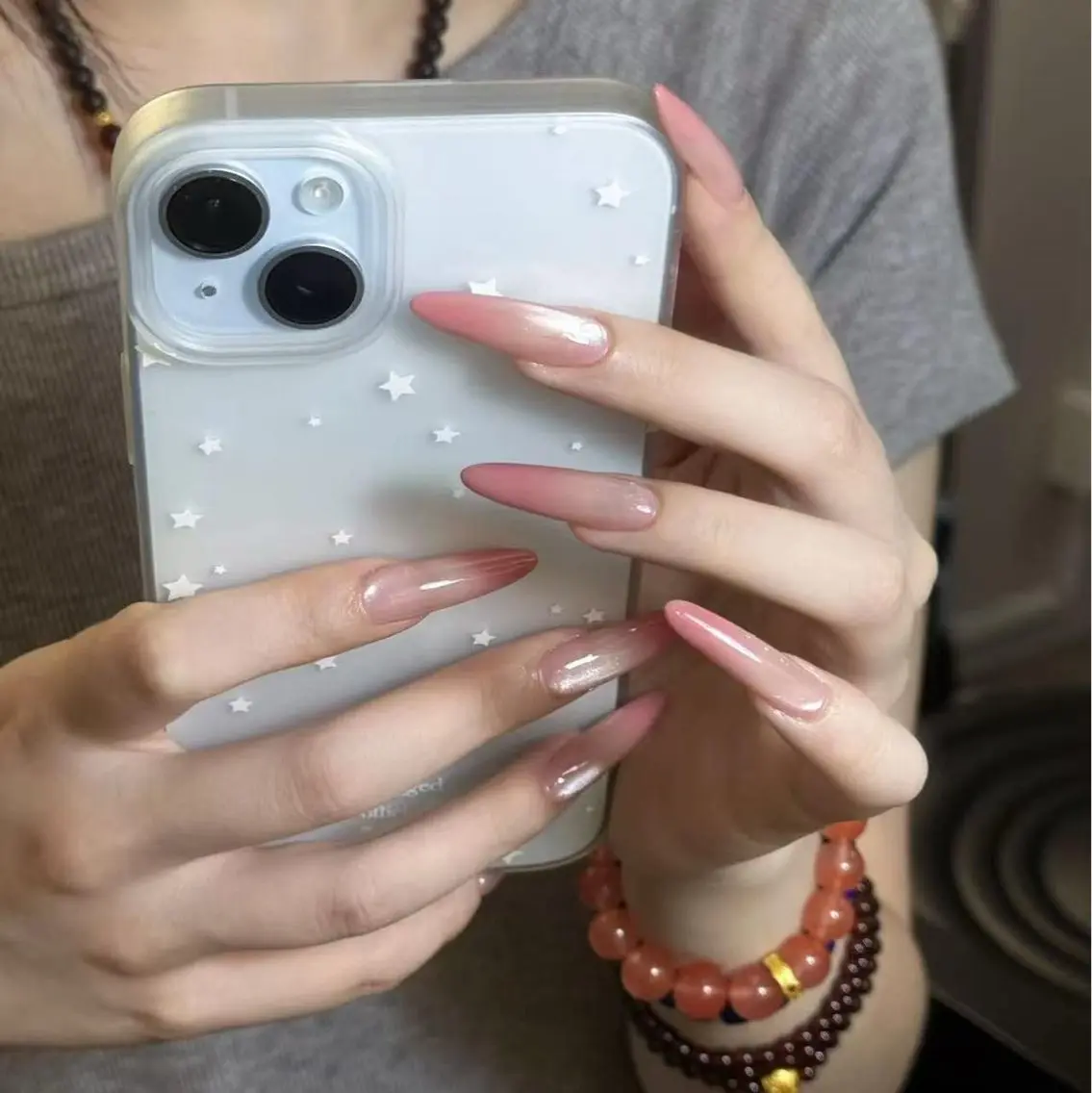 ネイル オーロラネイル フラワーネイル フットネイル フレンチネイル ジェルネイル ハンドネイル ハンドケア BabyYouMi nailのネイルデザイン