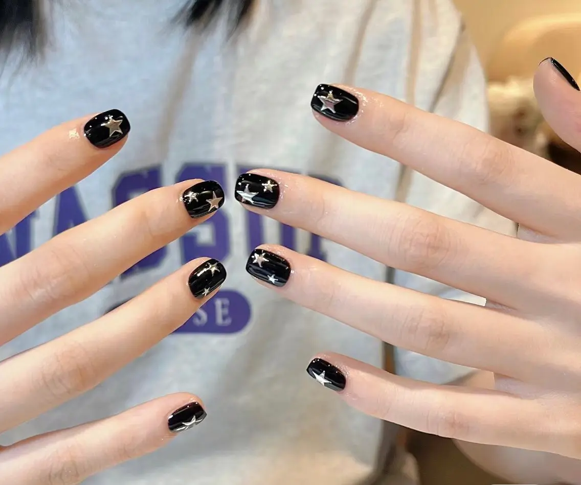ネイル ハンドネイル エリ🫧 nail池袋東口のネイルデザイン