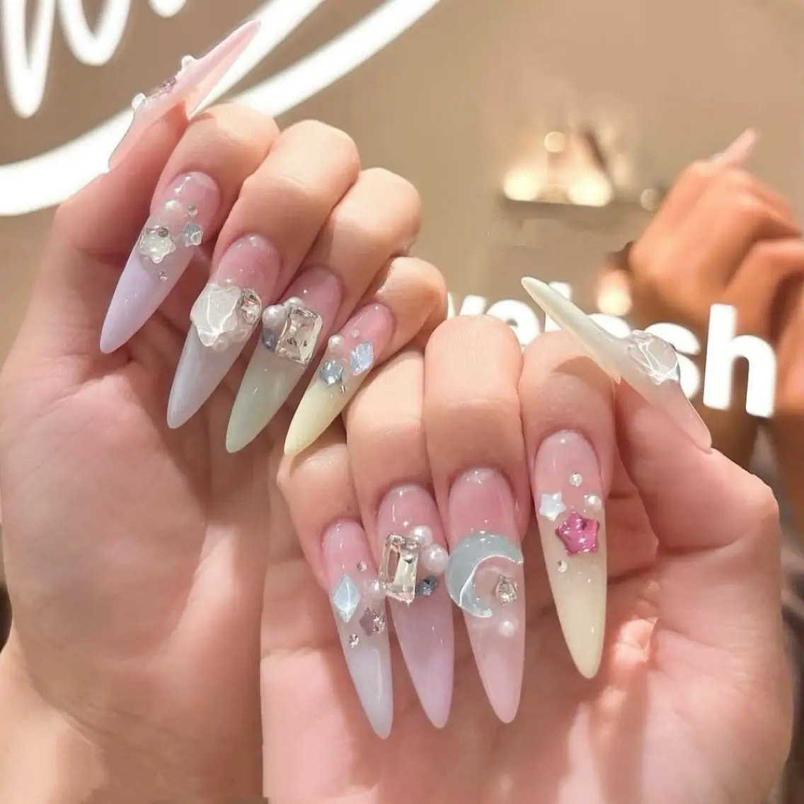 ネイル ジェルネイル 韓国ネイル 持ち込み シンプルネイル ワンホンネイル ハンドネイル 🎀Aura. Yurachanのネイルデザイン
