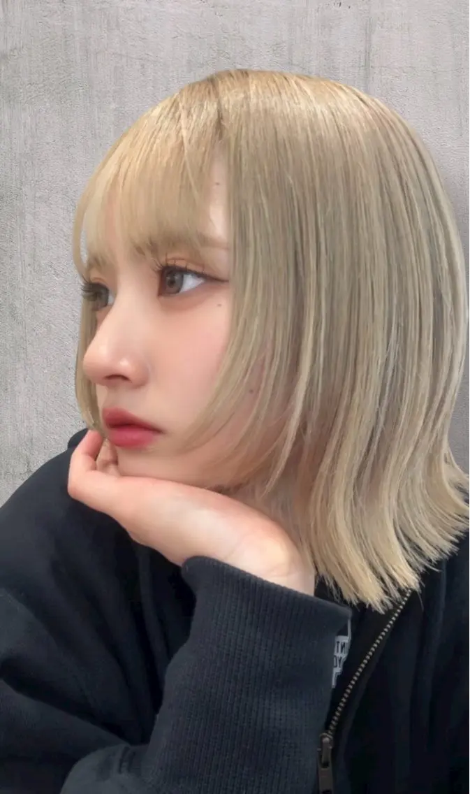 ミディアム ボブレイヤー ボブ レイヤーカット カット トリートメント 松岡 結颯のヘアスタイル