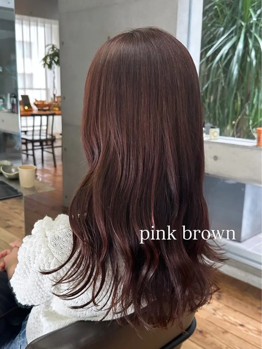 セミロング カラー ヘアカラー MISAKI のヘアスタイル