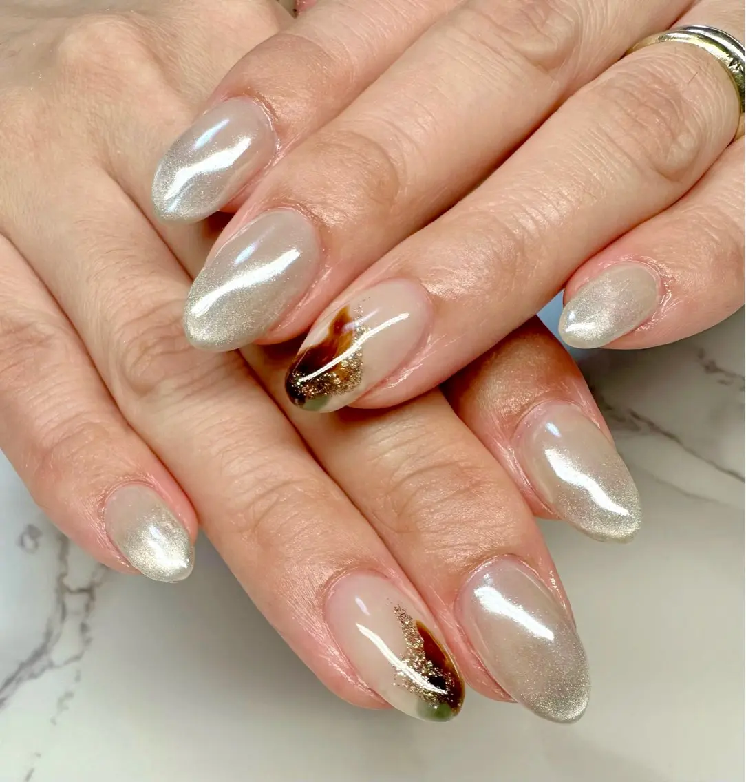 ネイル フレンチネイル キラキラネイル マグネットネイル マグネットフレンチ ミラーネイル Mai’s nailのネイルデザイン