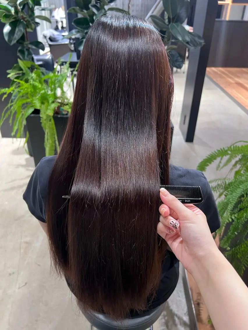 ロング 🫧うる艶カラー 𝐀𝐲𝐚𝐦𝐢のヘアスタイル