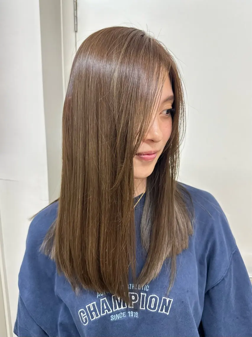 カラー ハイライトカラー 似合わせ/透明感 /顔まわりカット🌿のヘアスタイル