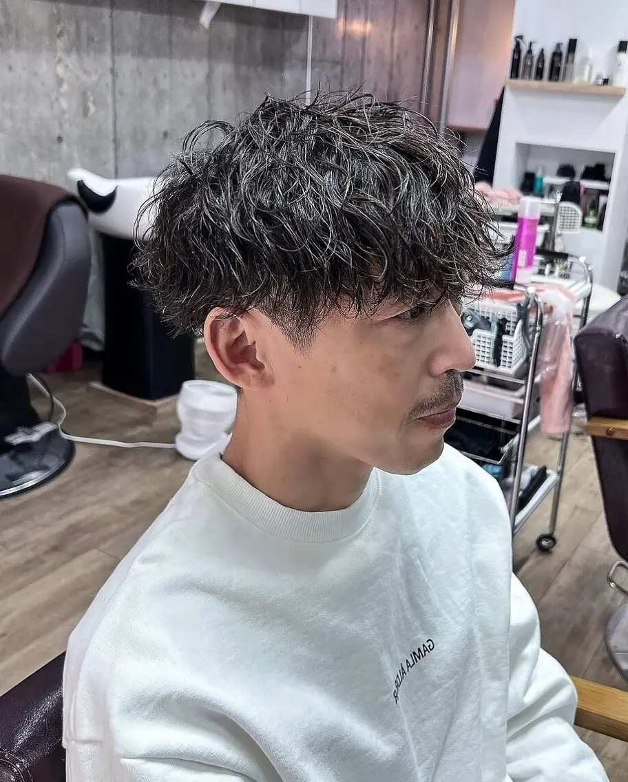 ミディアム パーマ メンズ 波巻きパーマ メンズパーマ /マッシュ/ヨシダのヘアスタイル