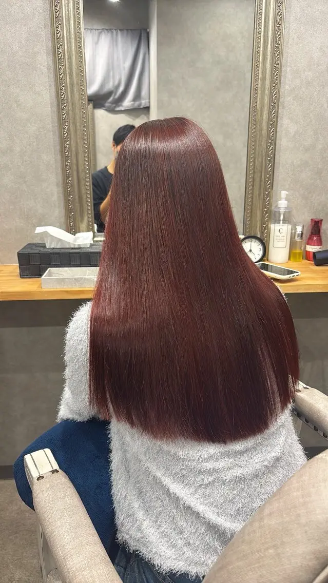 ロング カラー ボルドーカラー カット ヘアカラー トリートメント 透明感カラー/ ブリーチ無し/RYOのヘアスタイル