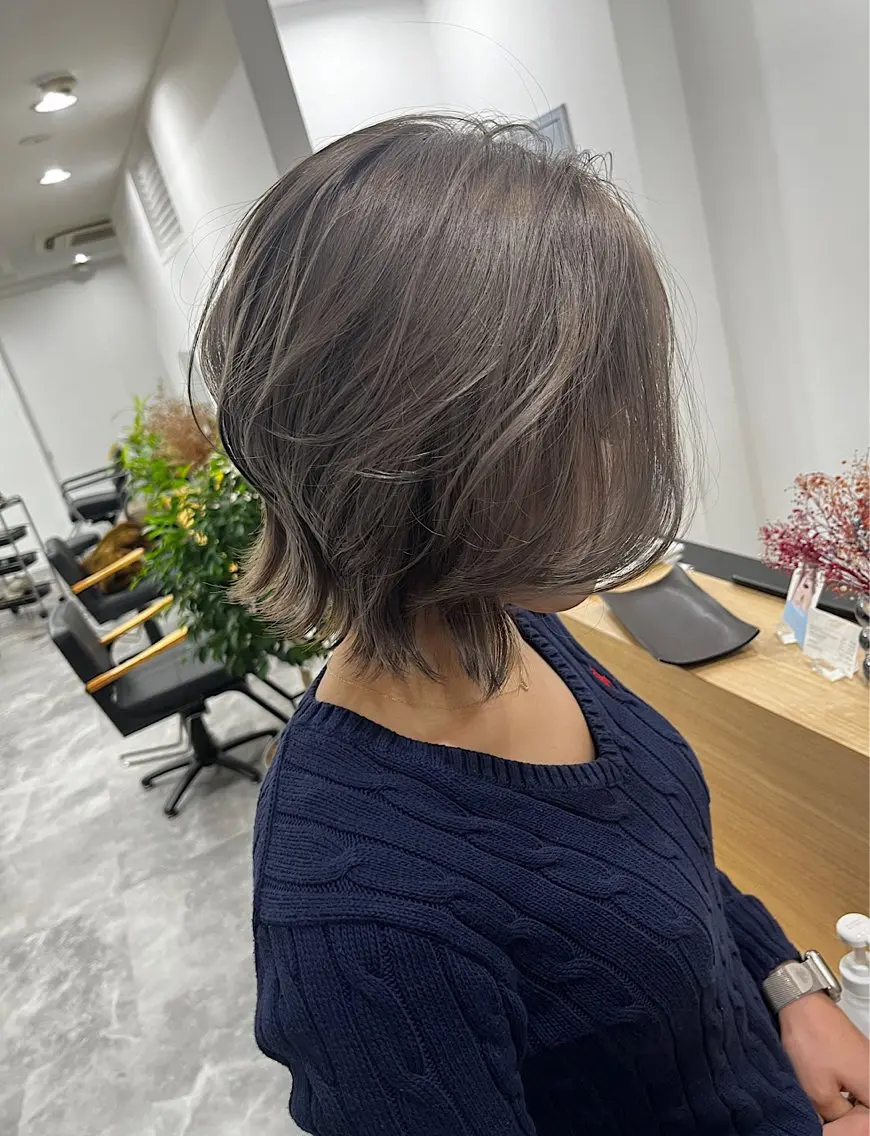 ミディアム カラー カット ヘアカラー Lino by hoNuaのヘアスタイル