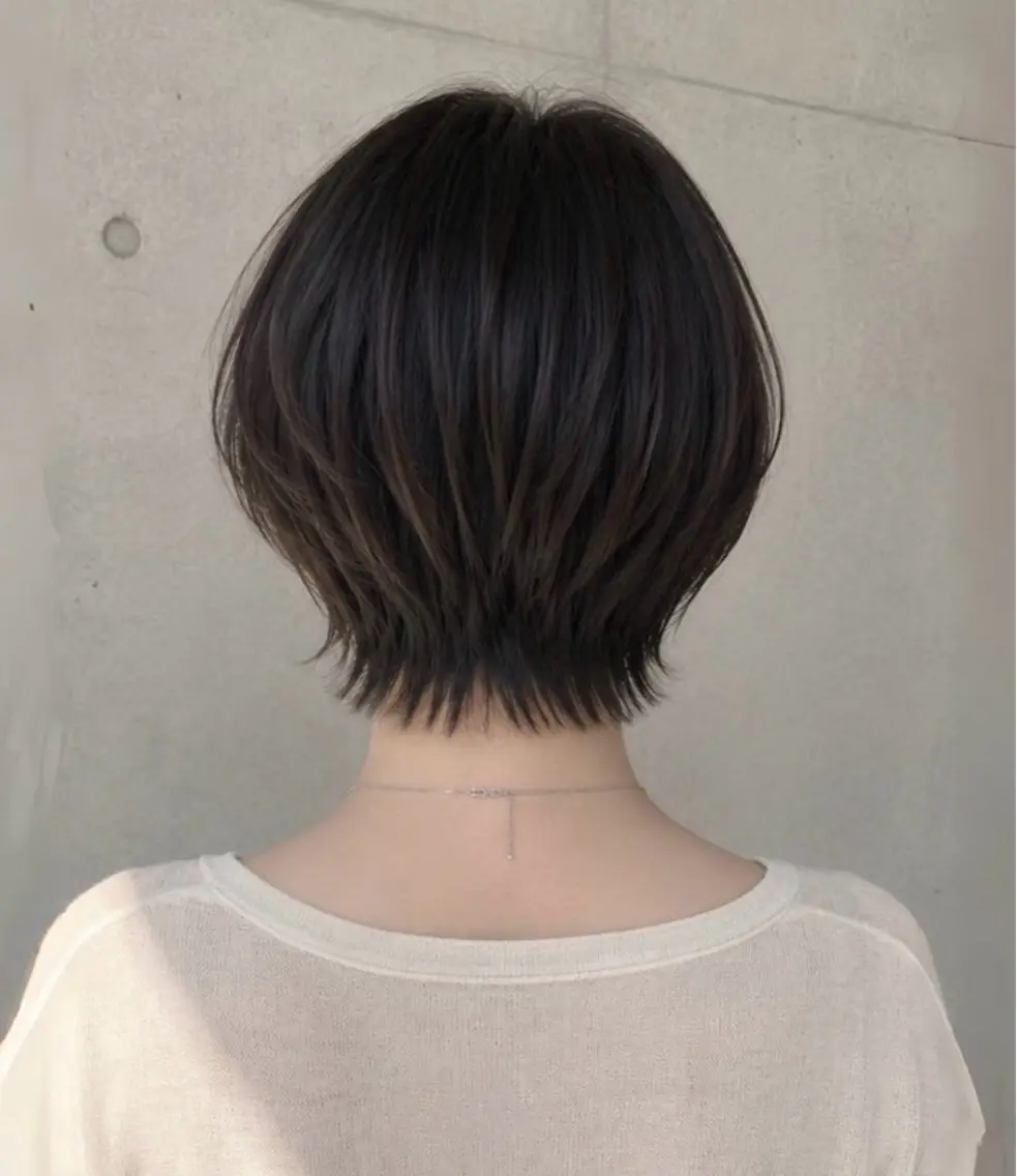 ショート ショートボブ ハンサムショート ボブ 韓国風ヘア ショートヘア 《期間限定無料》 くびれショート 日向のヘアスタイル