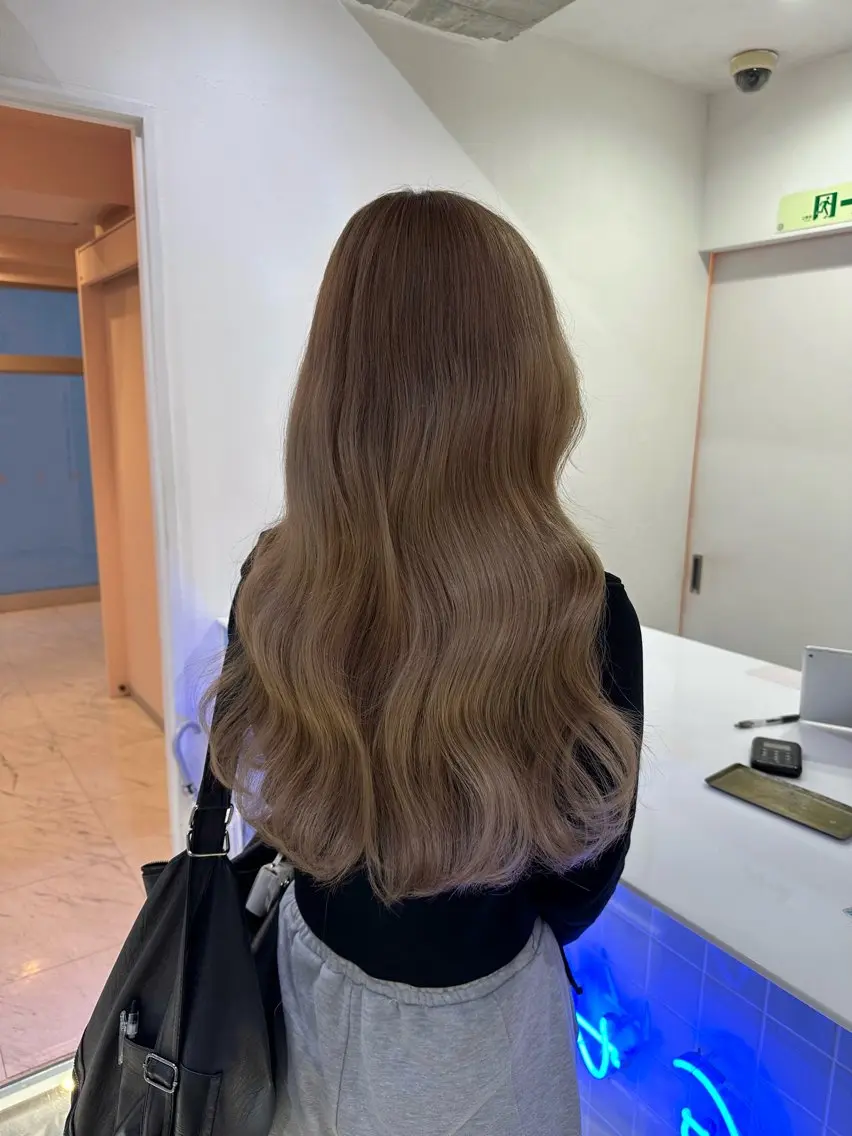 ロング カラー ヘアカラー トリートメント モテ艶🪄ベージュ カラー🧸RUKAのヘアスタイル
