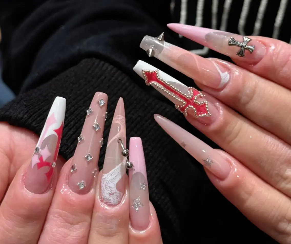 ネイル ハンドネイル 🎀 Ayaka_nailのネイルデザイン