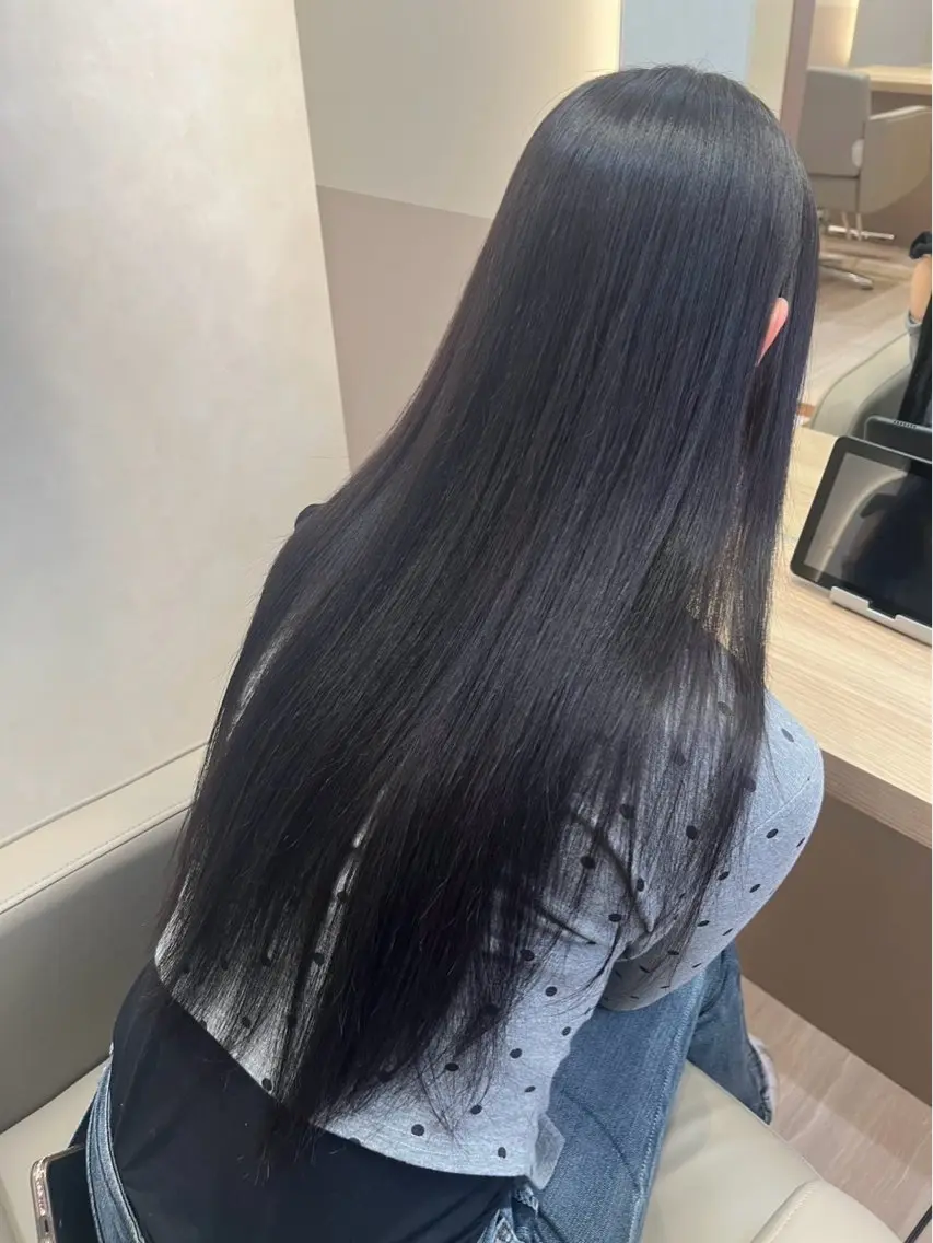 ロング ヘアカラー トリートメント 韓国風透明感カラー 💎YUI💎のヘアスタイル