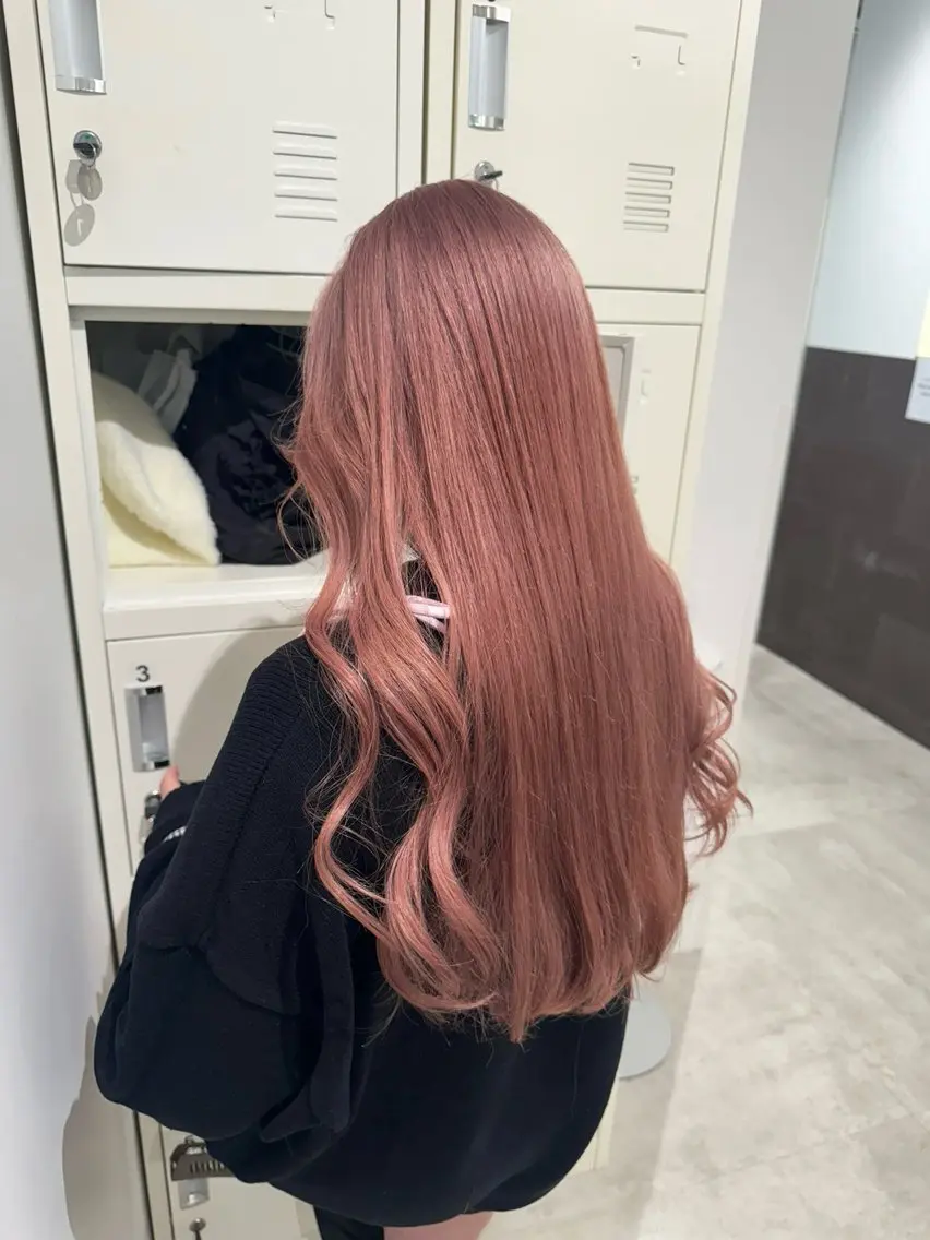 ミディアム 髪質改善 ヘアカラー 顔周りレイヤー/新宿 /モテ艶カラー/航介のヘアスタイル