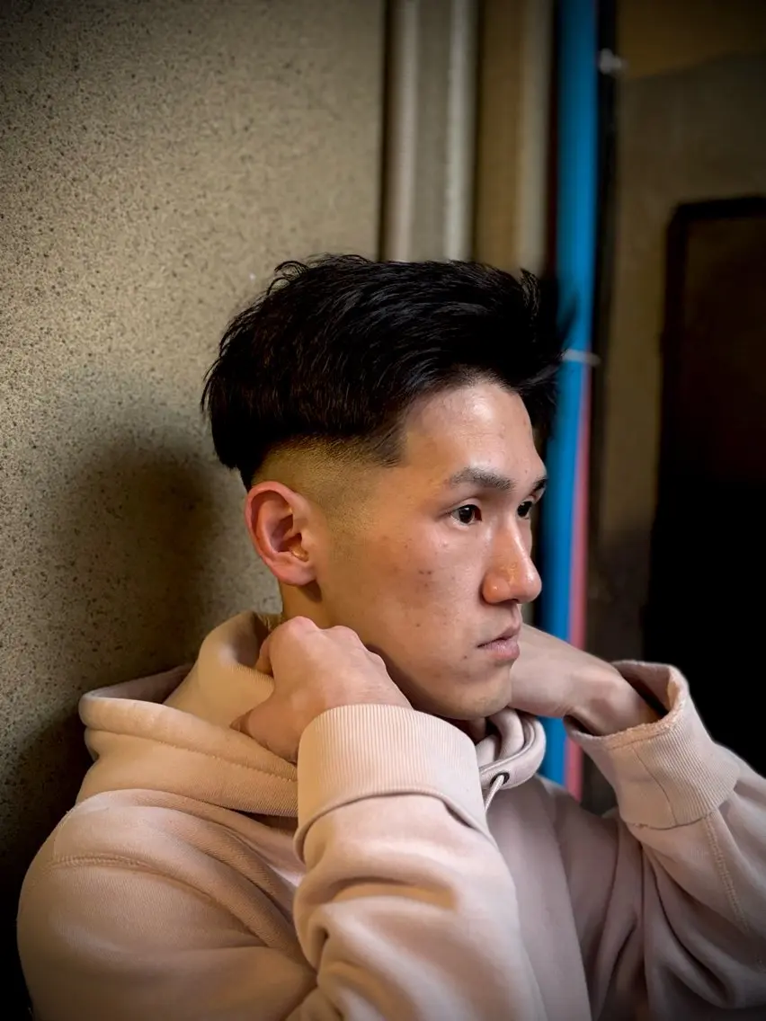ミディアム メンズ カット 松本 亮太のヘアスタイル