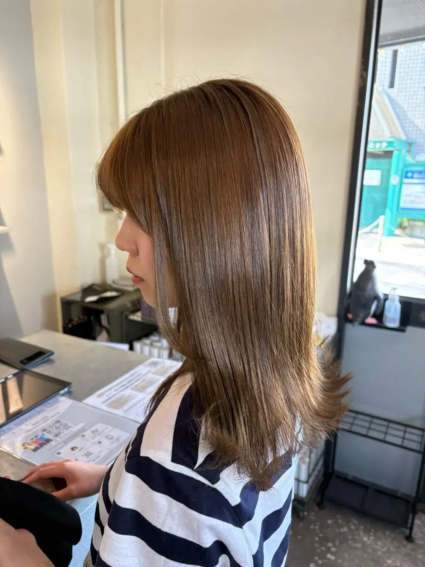 ミディアム ボブ 小山 莉沙のヘアスタイル