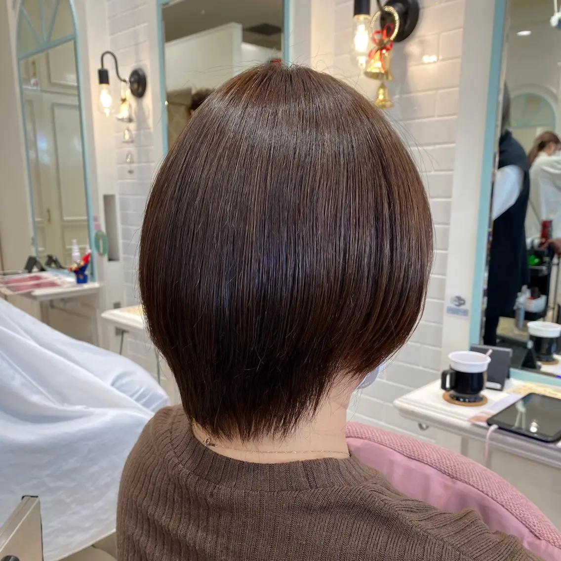 ショート 縮毛矯正 吉澤 海咲のヘアスタイル