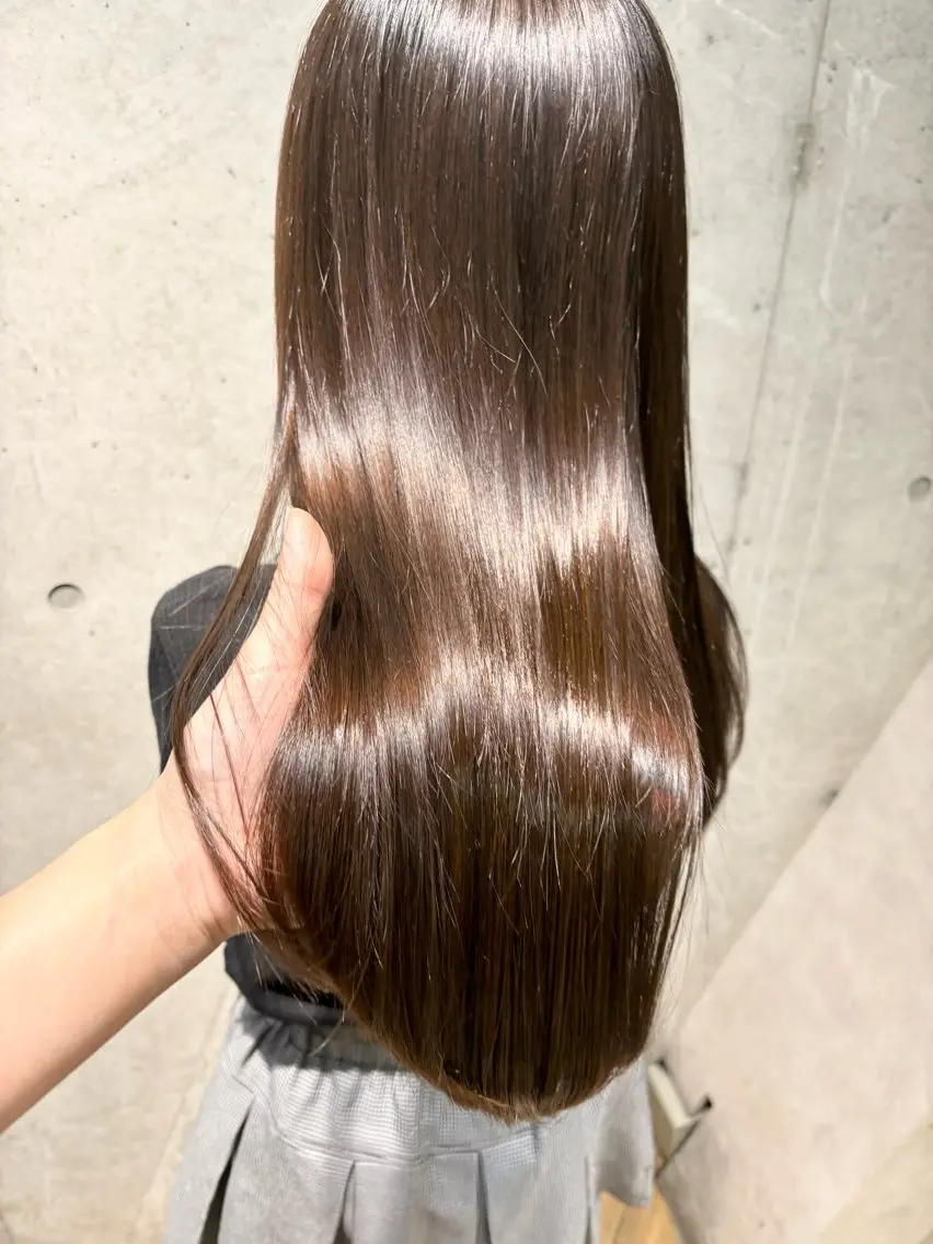 ロング 坂野 結子のヘアスタイル