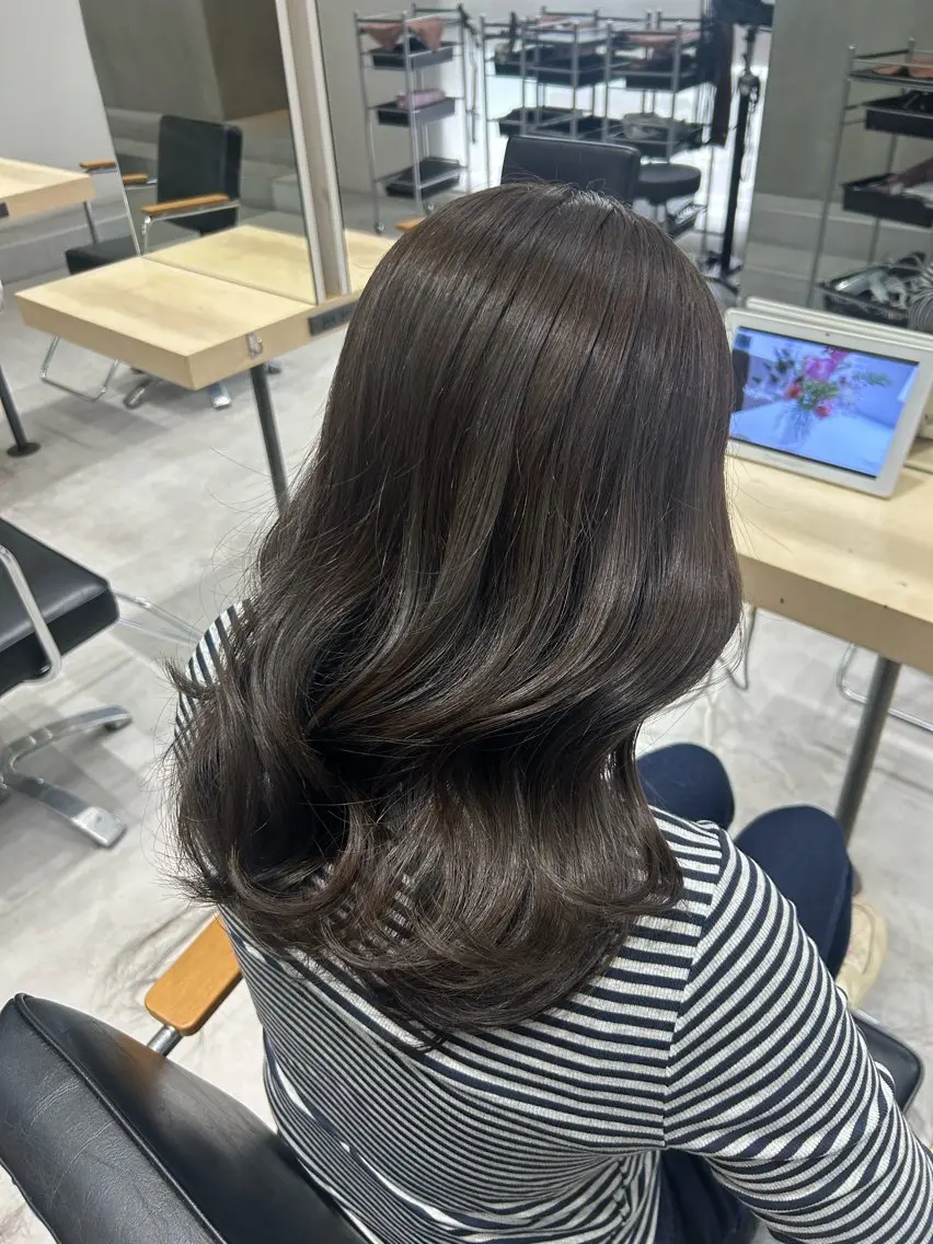 セミロング 艶、美髪カラー✨ harukaのヘアスタイル
