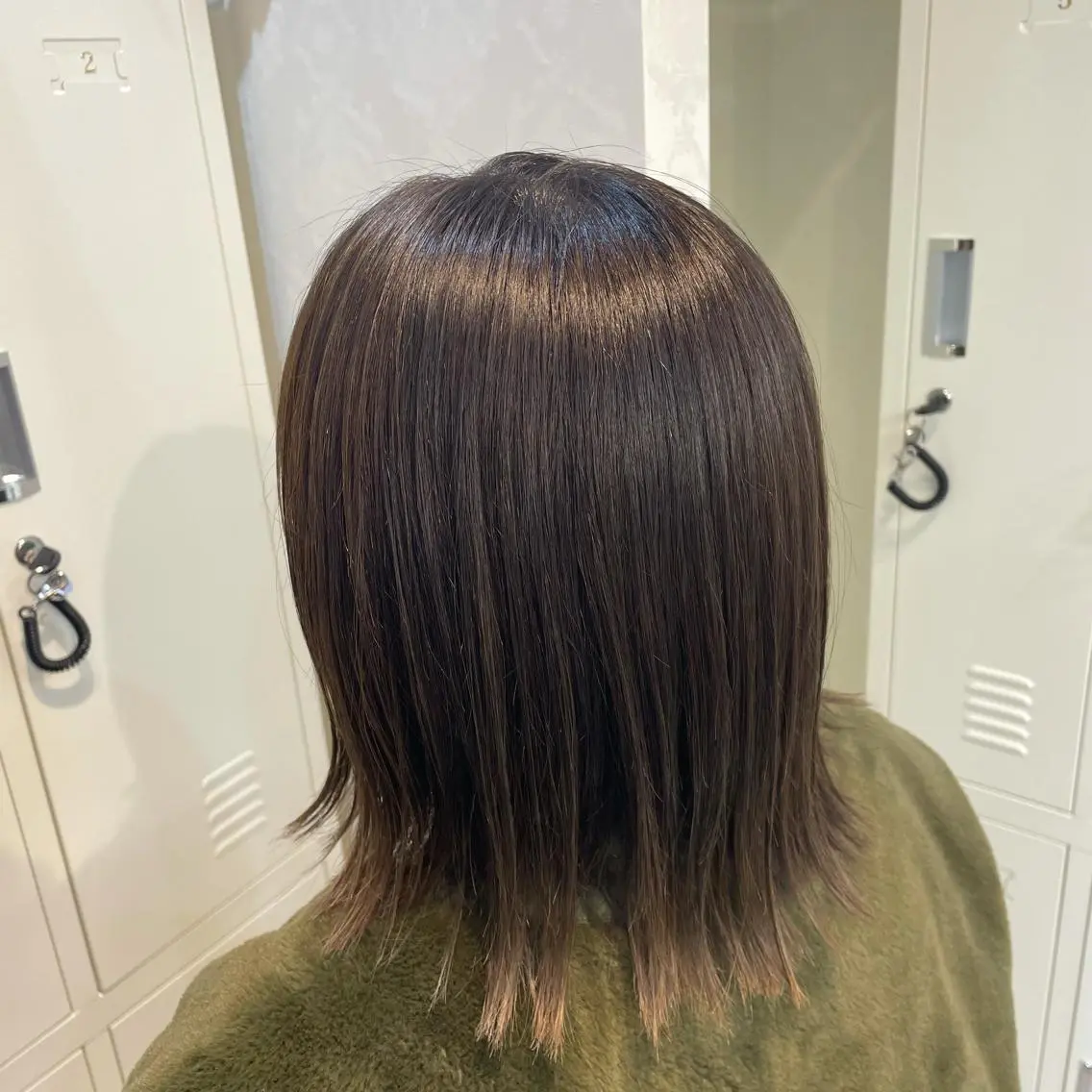 ミディアム カラー ベージュカラー オリーブベージュ ヘアカラー トリートメント erina💖 CLUTCH天王寺のヘアスタイル