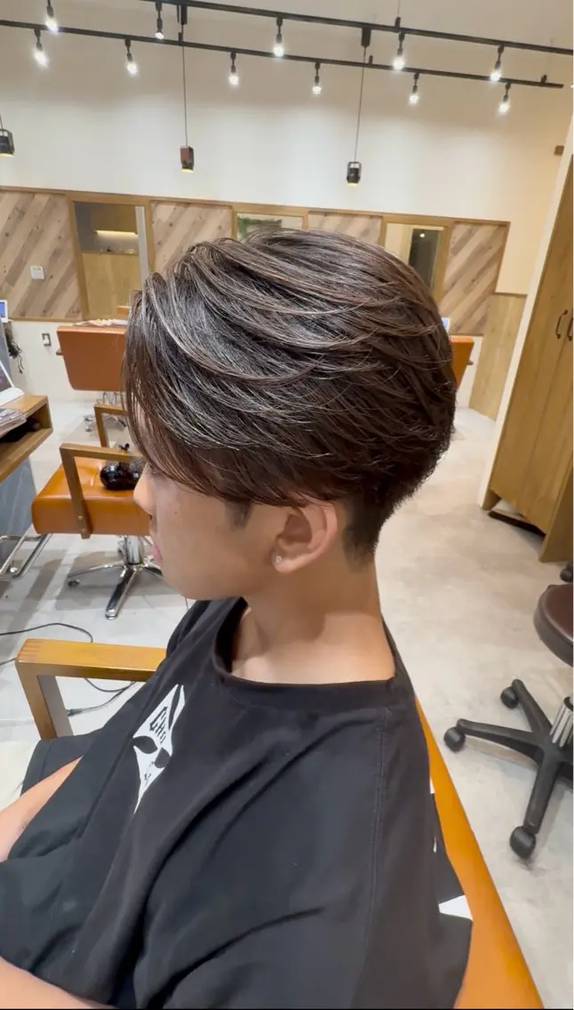 メンズ 佐藤祐輔 メンズパーマのヘアスタイル