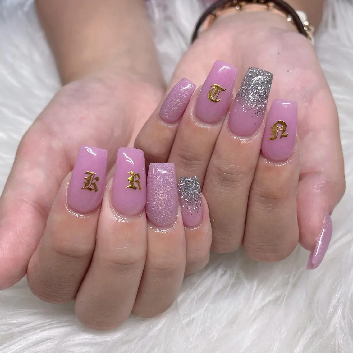 ミディアム ネイル Y. Sのネイルデザイン