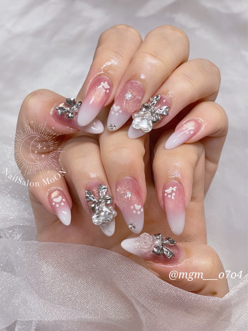 ハンドネイル ハンドケア MoON...❤︎ MeGuのネイルデザイン