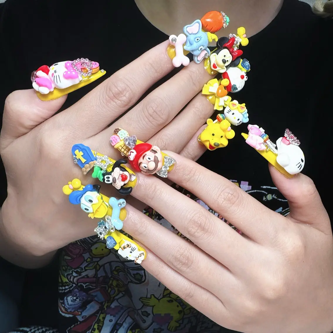 ネイル チークネイル クリアネイル ガーリー キラキラネイル 韓国ネイル ハンドネイル princess スカルプ専門店のネイルデザイン