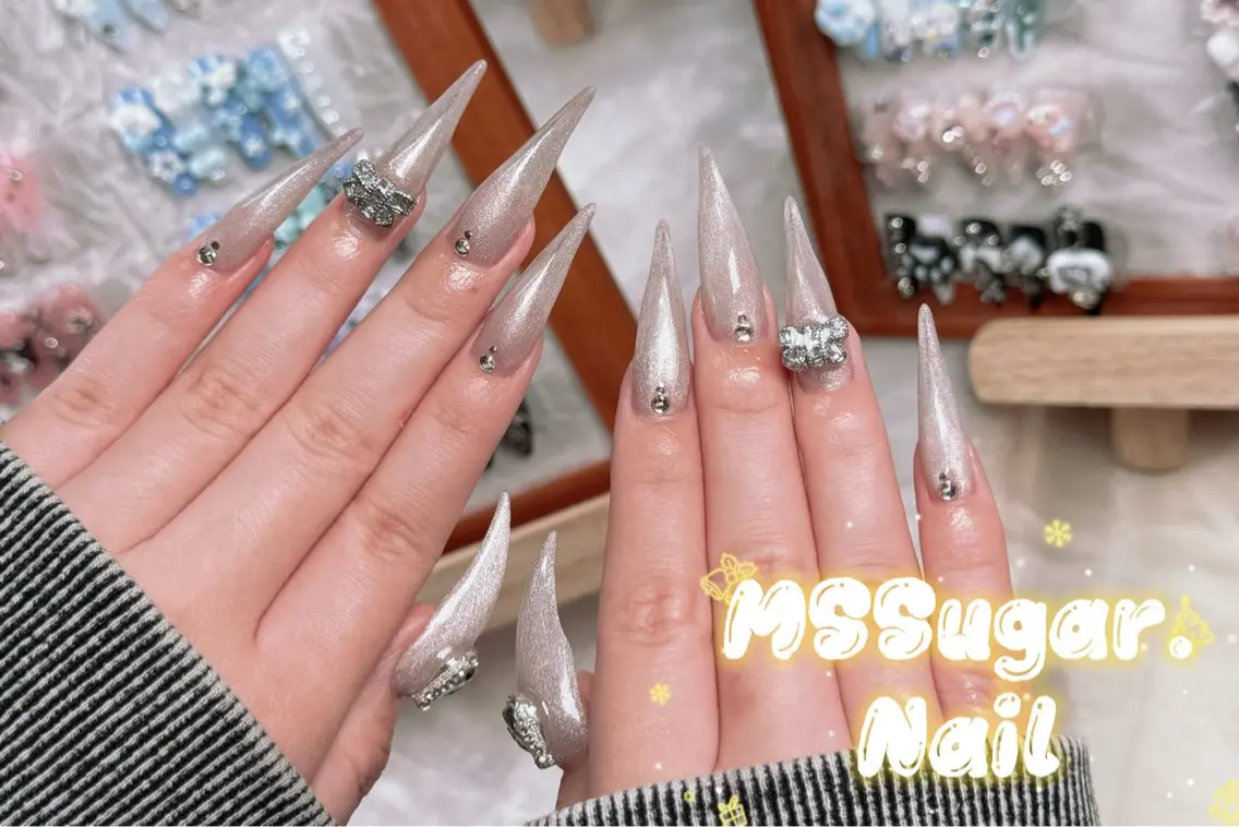 ネイル ハロウィン ロングネイル マグネットネイル スカルプネイル ネイルチップ MSSugar Nailのネイルデザイン