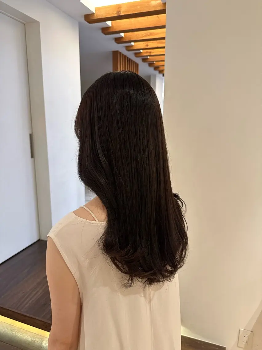 ロング パーマ ストレートパーマ 縮毛矯正 安丸 結夏のヘアスタイル